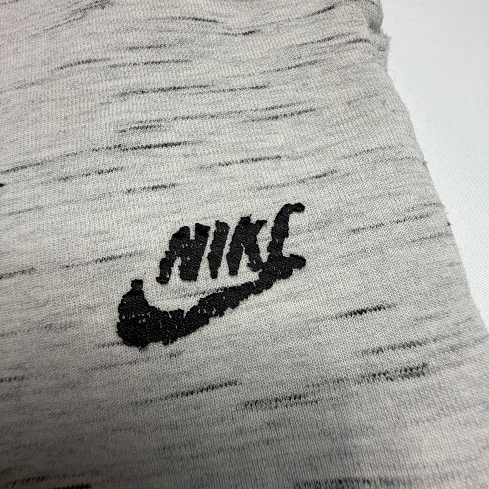 Nike Gray Knit Lounge Shorts Large Athletic Sweat Shorts Zip Pocket - Picture 2 of 9